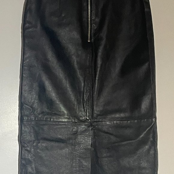 NWT | TOPSHOP | Midi Black Leather Skirt with Zipper Details | US 4 - Picture 6 of 13